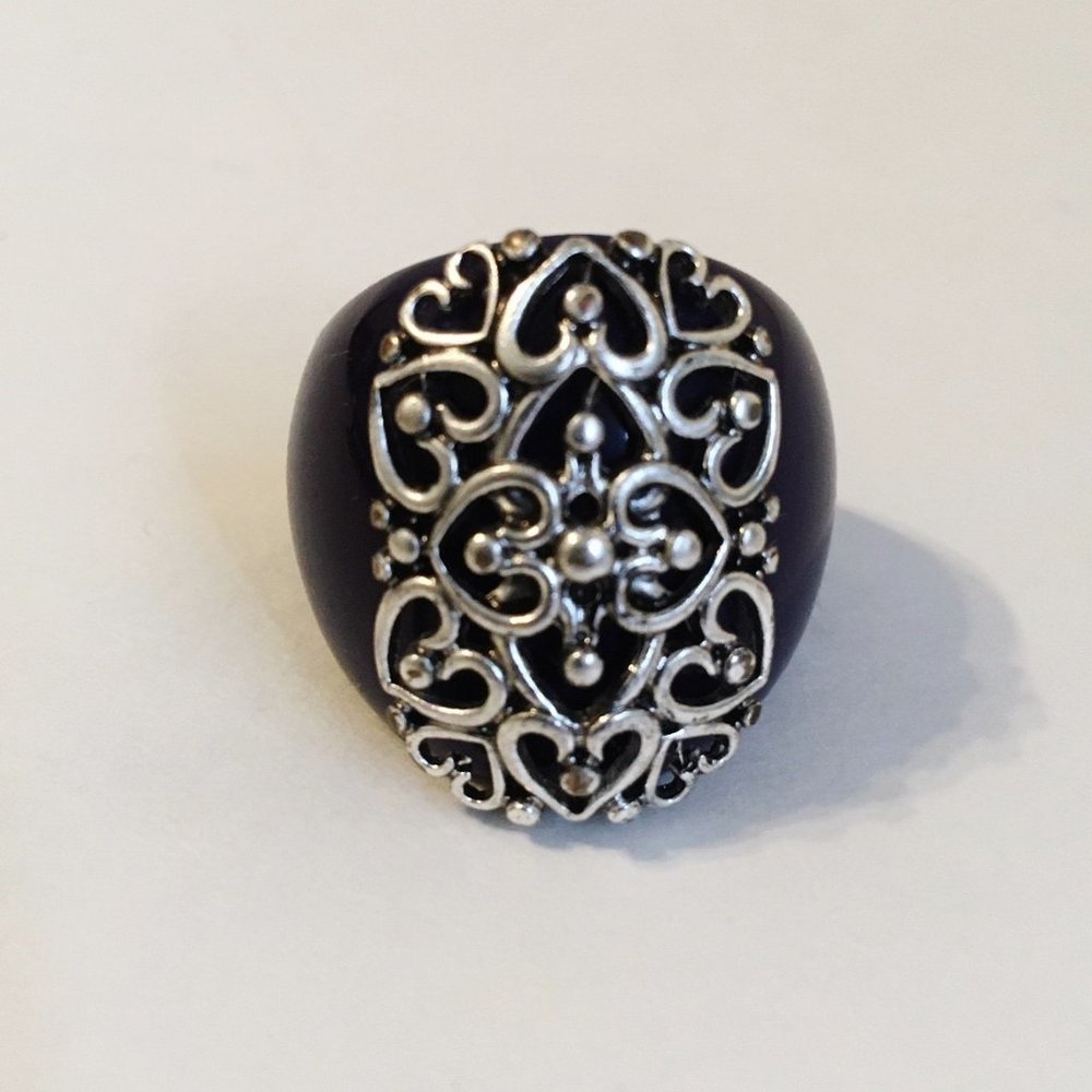 listing-status-banner